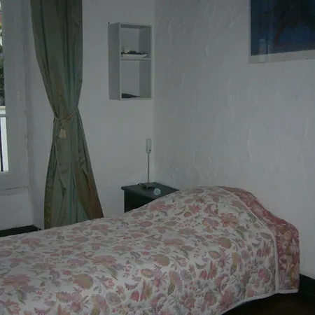 House With 2 Bedrooms In The Heart Of Biarritz, Walking Distance From Biarritz