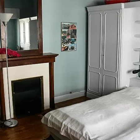 House With 2 Bedrooms In The Heart Of Biarritz, Walking Distance From